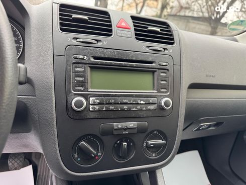 Volkswagen Golf 2005 серый - фото 23