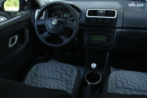 Skoda Fabia 2009 - фото 29