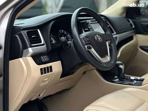 Toyota Highlander 2016 - фото 13