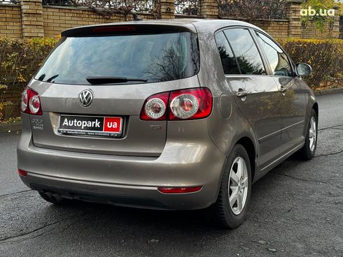 Volkswagen Golf Plus 2011 коричневый - фото 7