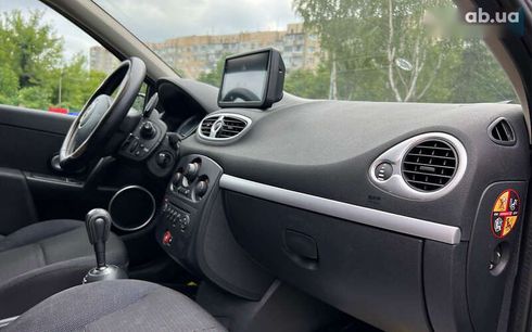 Renault Clio 2008 - фото 10