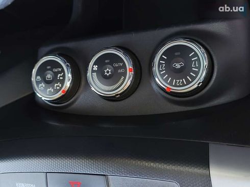 Mitsubishi Outlander 2010 - фото 16