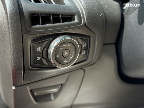 Ford Focus 2013 красный - фото 23