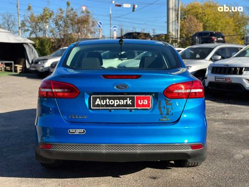 Ford Focus 2015 синий - фото 7