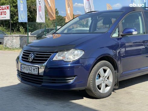 Volkswagen Touran 2009 - фото 4