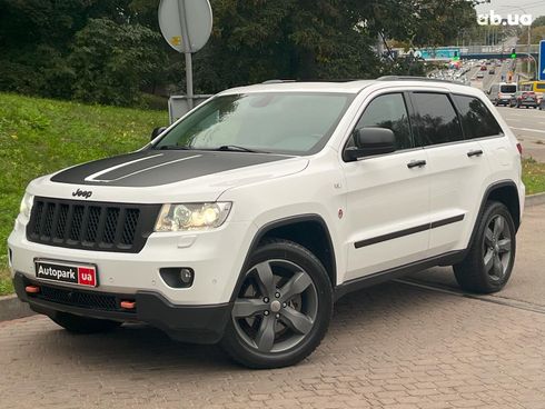 Jeep Grand Cherokee 2012 белый - фото 16