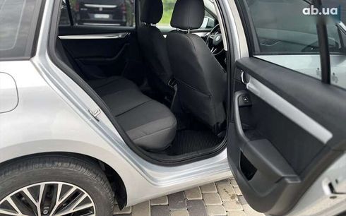 Skoda Octavia 2017 - фото 24