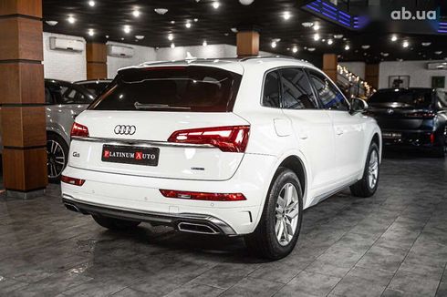 Audi Q5 2021 - фото 16
