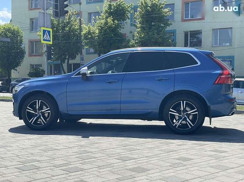 Volvo XC60 2018 - фото 15