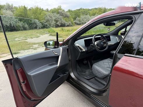 BMW iX 2022 - фото 18