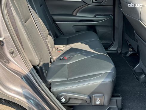 Toyota Highlander 2014 серый - фото 78