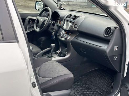 Toyota RAV4 2012 - фото 29