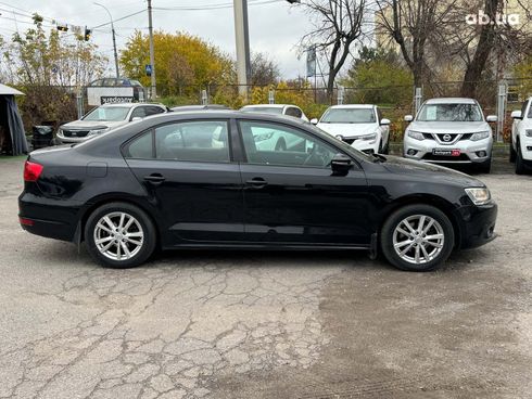 Volkswagen Jetta 2011 черный - фото 5