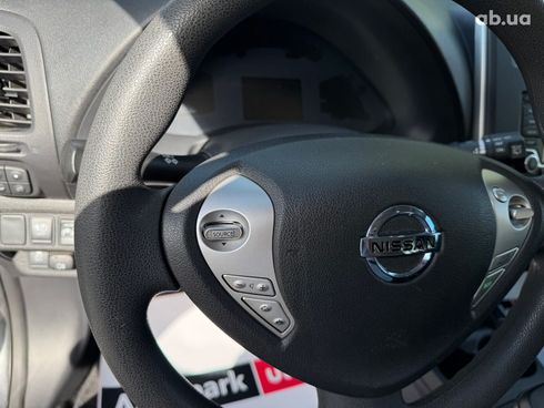 Nissan Leaf 2016 серый - фото 24