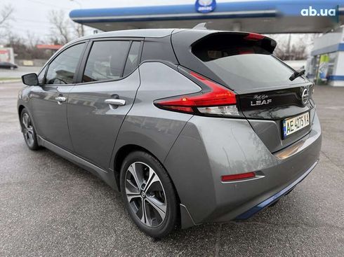 Nissan Leaf 2021 - фото 8