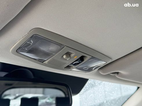 Mitsubishi Outlander 2018 красный - фото 24