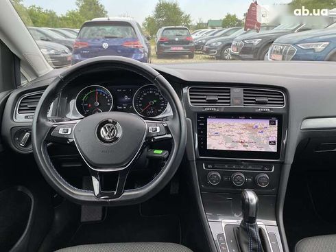 Volkswagen e-Golf 2020 - фото 21