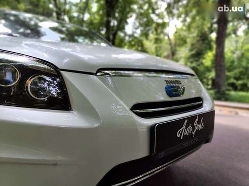 Toyota RAV4 2013 - фото 29