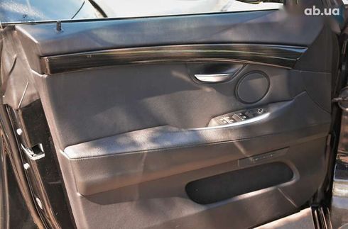 BMW 5 серия 2017 - фото 16