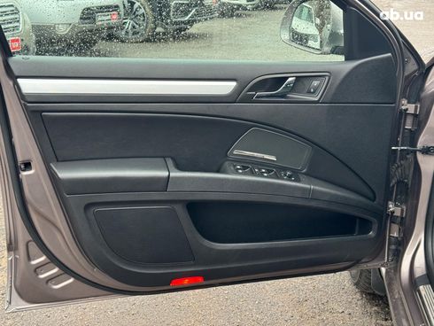 Skoda Superb 2010 фиолетовый - фото 12