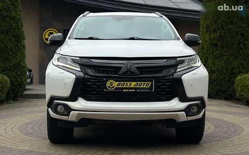 Mitsubishi Pajero Sport 2017 - фото 2