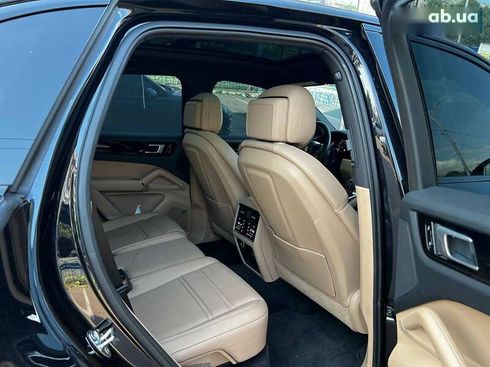 Porsche Cayenne 2020 - фото 25