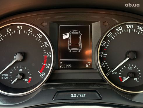 Skoda Fabia 2015 синий - фото 18