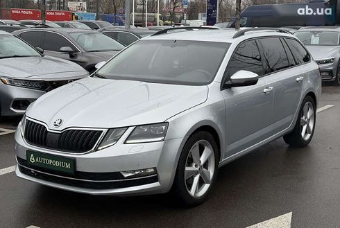 Skoda Octavia 2019 - фото 8