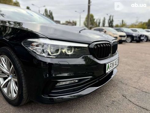 BMW 5 серия 2017 - фото 11