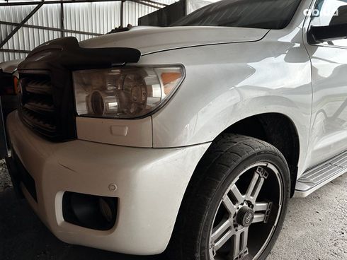 Toyota Sequoia 2008 белый - фото 4