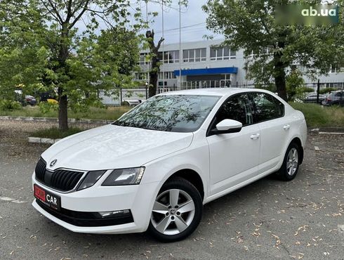 Skoda Octavia 2018 - фото 7