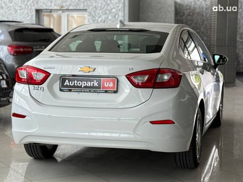 Chevrolet Cruze 2018 белый - фото 9