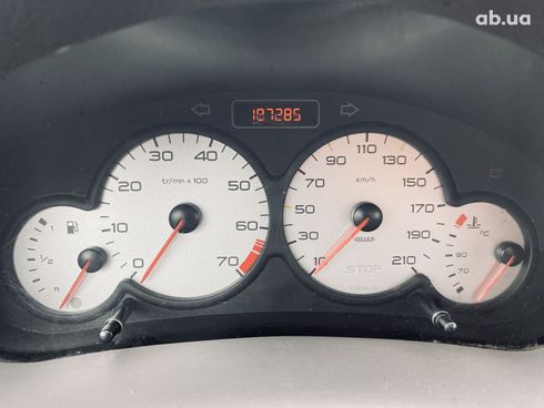 Peugeot 206 2002 серебристый - фото 13