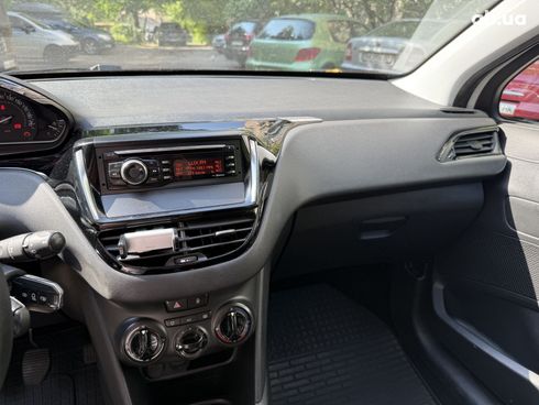 Peugeot 208 2016 - фото 14