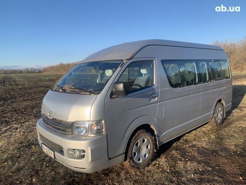 Toyota Hiace 2008 серебристый - фото 15