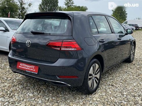 Volkswagen e-Golf 2020 - фото 15