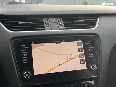 Skoda Octavia 2017 белый - фото 17