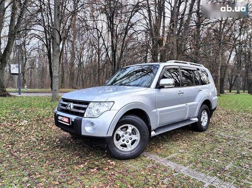 Mitsubishi Pajero Wagon 2008 - фото 11