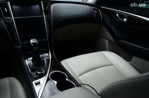 Infiniti Q50 2018 серый - фото 10