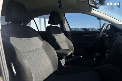 Skoda Octavia 2019 - фото 11