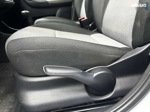 Skoda Fabia 2009 - фото 8