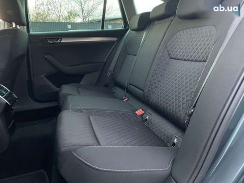 Skoda Superb 2022 - фото 24