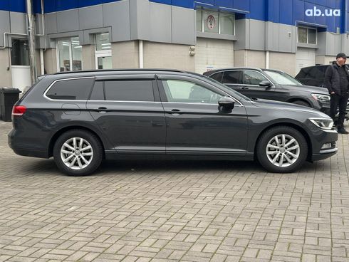 Volkswagen Passat 2015 серый - фото 6