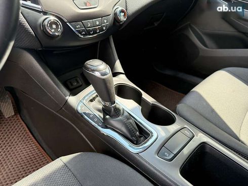 Chevrolet Cruze 2018 - фото 15