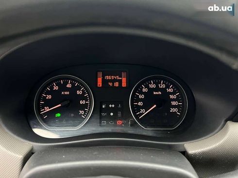 Renault Logan 2011 - фото 10