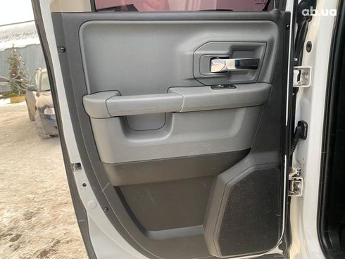 Dodge Ram 2015 белый - фото 44