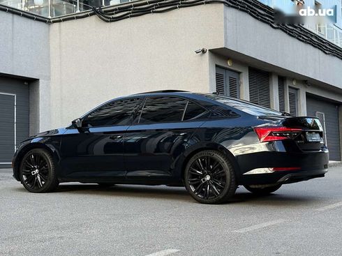 Skoda Superb 2020 - фото 24