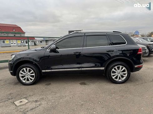 Volkswagen Touareg 2017 - фото 12