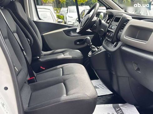 Renault Trafic 2019 - фото 23