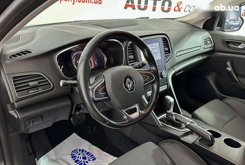 Renault Megane 2018 - фото 12